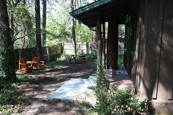 Lodge The Butterfly Garden