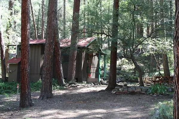 Lodge The Butterfly Garden *